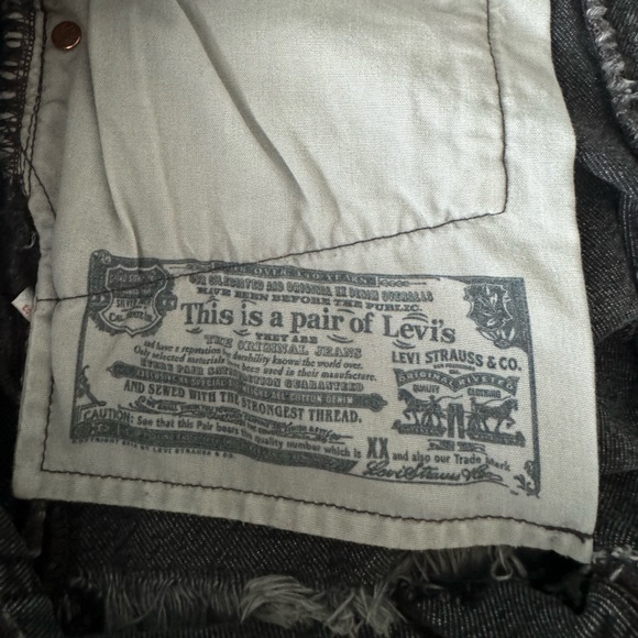 Levi’s 501 shorts - Picture 3 of 4